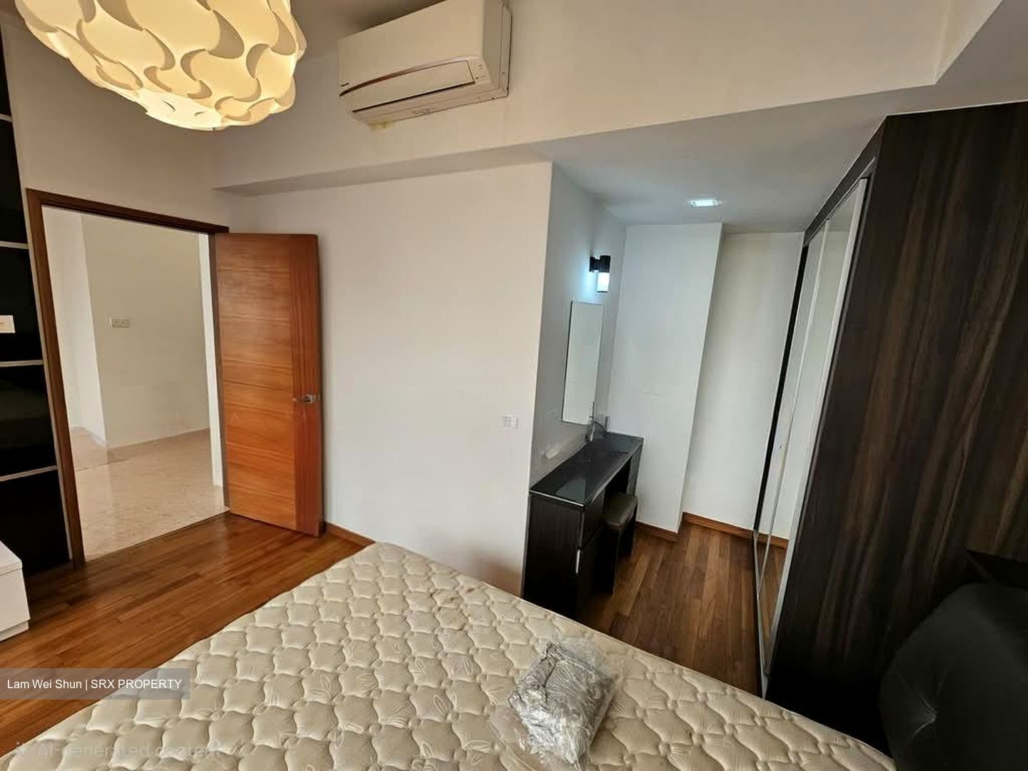 International Plaza (D2), Apartment #551329781